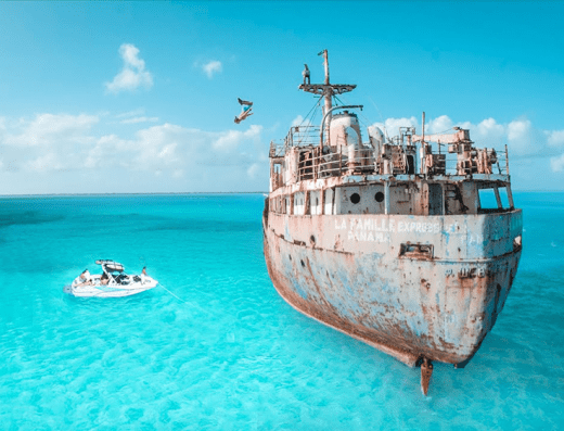 La Famille Express Shipwreck